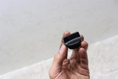 1993-2001 Kawasaki Ninja Zx11 Oil Cap - Image 1 of 4