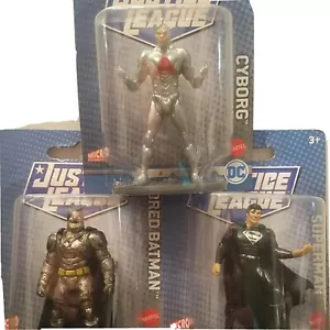 New DC COMICS Micro Collection JUSTICE LEAGUE Cyborg Batman Superman Figurines - Picture 1 of 8
