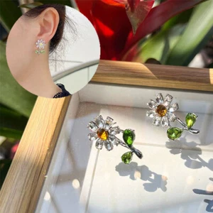 Pretty Flower For Women 925 Silver Cubic Zirconia Stud Earrings Wedding Jewelry - Picture 1 of 10