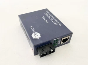 LOT OF 6 Techaya ARG100 FAST ETHERNET MEDIA CONVERTER - Afbeelding 1 van 5