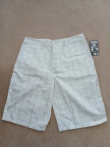 Mens Hurley Bermuda Short Sz 30, White/Black. NWT. Cruise Vacation Wear (FL) - Picture 1 of 8