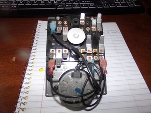 BONITO TEMPORIZADOR LAVAVAJILLAS MAYTAG 9-02336 BONITO ARTÍCULO TOTALMENTE PROBADO. - Imagen 1 de 2