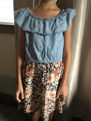 Precioso Vestido Guess con Estampados Únicos Talla 8 Foto 1 de 4