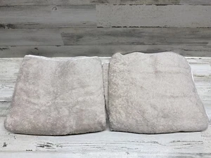 Matouk Cairo (2) Bath Towel 30”x52” Light Grey Color Set of 2 - Picture 1 of 6
