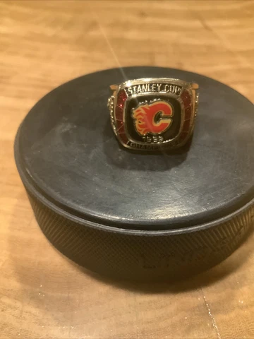 2014 Molson Canadien 1989 Calgary Flames Stanley Cup Ring NHL Hockey Cover