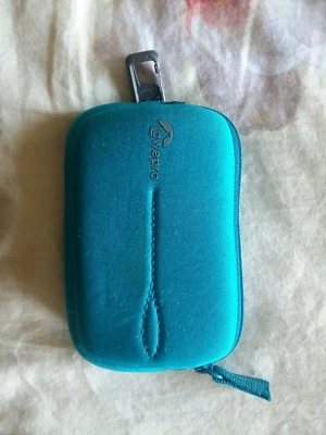 Lowepro Compact Zippered Camera Case Teal Green - Image 1 of 3