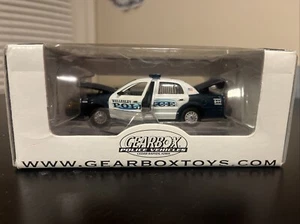 1:43 Gearbox Toys Wellesley MA Police Ford Crown Victoria Pre-production Release - Picture 1 of 5