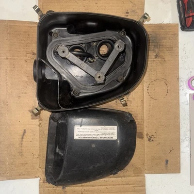 Kawasaki Prairie 650 2003 OEM base de caja de aire 11011-1660 11011-0047 AK26 Foto 1 de 4