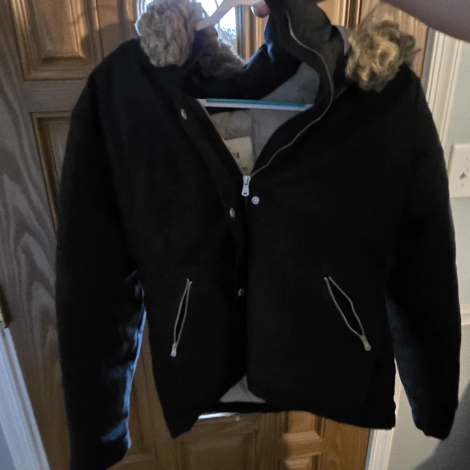 Abrigo parka de plumón Hollister Ultimate para mujer XL negro capucha de piel sintética Foto 1 de 3