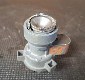 Vintage GM Chevy Ignition Switch Tumbler 697 - Picture 1 of 5