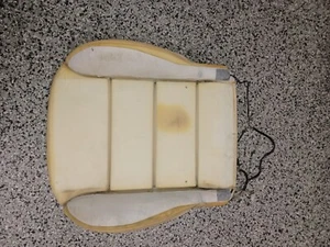 Genuine Volkswagen Seat Cushion Pad 1J0-881-375-AJ - Used - Picture 1 of 18