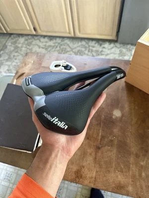 Selle Italia Max S 5 Superflow Saddle - Great For Wide Sit Bones - Image 1 of 3