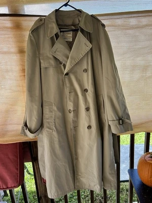 London Fog Mens Vintage  Tan Belted Trench Coat 44L Detachable Lining - Image 1 of 4