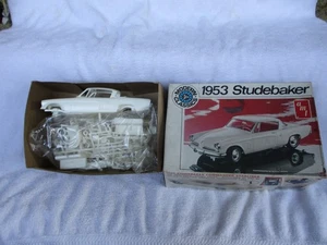 Vintage AMT 1953 Studebaker Commander Starliner Model Kit T396 - Picture 1 of 5