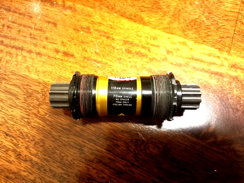 Truvativ Giga Pipe Team SL ISIS Bottom Bracket Fits - 70mm ItalianThread RARE - Image 1 of 4