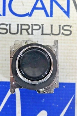 CUTLER HAMMER 10250T/91000T PUSHBUTTON WITH CONTACT BLOCK - Image 1 of 4