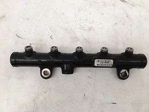 CARRIL INYECTOR DE COMBUSTIBLE DIÉSEL VOLVO S40 V50 C30 2008 2,0 9681649580 2006-13 - Imagen 1 de 4