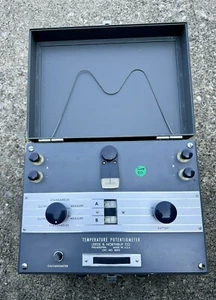 Leeds & Northrup Model 8693 Temperature Potentiometer / Galvanometer - Picture 1 of 4