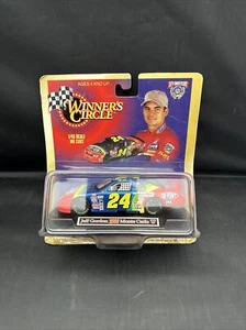 Nuevo Winners Circle Jeff Gordon 24 Monte Carlo escala 1:43 50 aniversario - Imagen 1 de 6