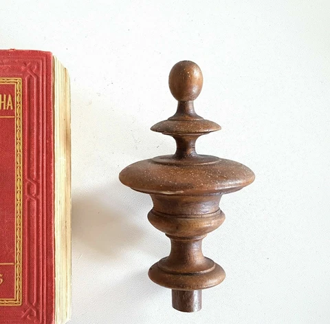 Victorian carved wood post finial 4.25 in - Antique French architectural salvage Cover