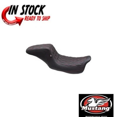 ASIENTO MUSTANG DOBLE DIAMANTE SQUAREBACK HARLEY 08-2024 FL 75299GM PUNTADA GUNMETAL Foto 1 de 3