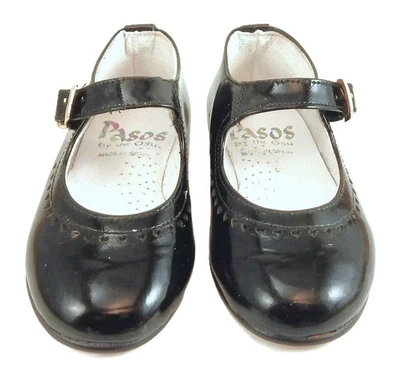 DE OSU -Spain -Baby Girls Black Patent Leather Dress Shoes - European 20 -Size 5 - Image 1 of 4