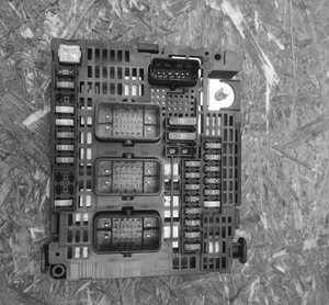 Citroen peugeot Fuse module 9811995580 - Imagen 1 de 1