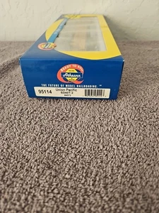 Athearn 95114 Union Pacific Sd40t-2 #4572 - Picture 1 of 4