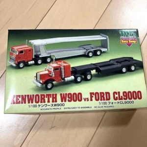 IMAI KENWORTH W900 vs Ford CL9000 1/100 Scale Plastic Model - Picture 1 of 6