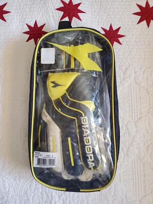 Diadora Stile Jr. Soccer Goalkeeper Gloves Black/White/Yellow SIZE 8 NEW - Image 1 of 4