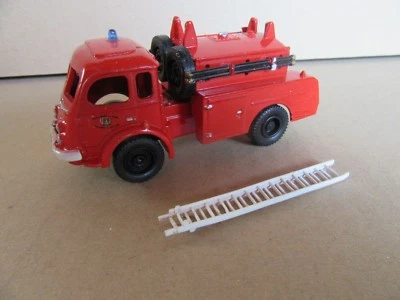 930F Kit Artisanal Base CIJ Renault R4140 Idler Lights Forest 1:50 - Image 1 of 4