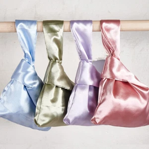 Bolso de mano de seda vintage japonés para mujeres Bolso de muñeca Bolso nudo Niñas Bolsos plegables X1 - Imagen 1 de 17