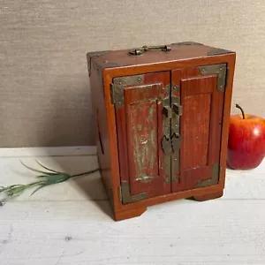 Vintage 7 Zoll Import 3 Schubladen Messing & Holz asiatisches Thema Schmuckbox LESEN Hongkong - Bild 1 von 5