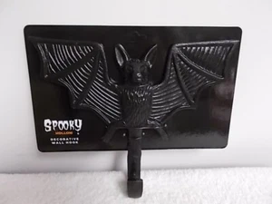 Halloween Spooky Hollow Gothic Black Vampire Bat Metal Decorative Wall Hook - Picture 1 of 3