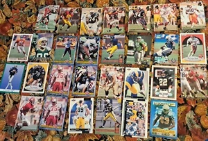 NFL FOOTBALL CARD LOT (29) Acceptable-Excellent Random mix Sean Dawkins 80s 90s - Bild 1 von 16