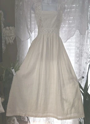 Vestido largo de ganchillo de pradera Sofie The Label para mujer mediano 100 % algodón núcleo de cabaña  Foto 1 de 4