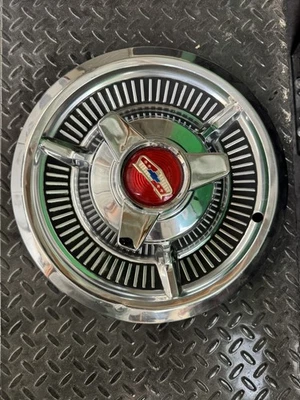 Tapacubos Chevrolet Impala 1958  Foto 1 de 4