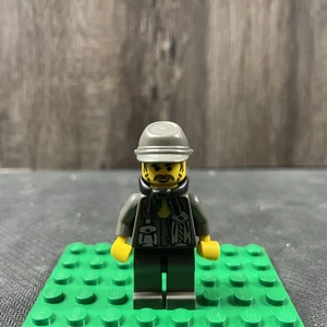 LEGO Docs Minifigure rck003 Rock Raiders 4930 4990 4980 CMF Lot Rare Retired HTF - Picture 1 of 4