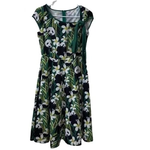 Vestido Top Melón Panda Estampado Floral Verde (Talla Mediana) - Imagen 1 de 7