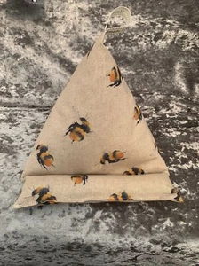 BEES Fabric Ipad /Mini / Kindle Tablet Bean Bag Cushion Stand -BNIW - Picture 1 of 4