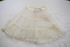 Vintage MCM Half Slip Skirt White Size Underskirt Formal Cupcake Netting - Picture 1 of 5