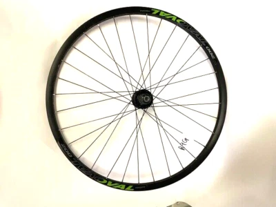 Oval Concept 200 Disc 29" Rear Wheel 8-10 spd 6 Bolt 142x12mm TA 32h Blk/Grn R9G - Image 1 of 4