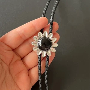 Collar de boda occidental con corbata bolo girasol piedra ónix negro natural redondo de 18 mm - Imagen 1 de 10