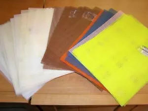 Lot 32 Darice Plastic Canvas Sheets 7 Mesh 13.5"x10.5" + 22 Cut Pieces Colors - Picture 1 of 1
