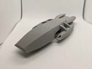 Battlestar Galactica Reimaginado Nave Básica Modelo Nave Espacial Propósito Regalo Reino Unido - Imagen 1 de 10