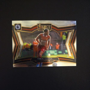 2024-25 Panini Select Premier League Field Level Virgil Van Dijk - Bild 1 von 2
