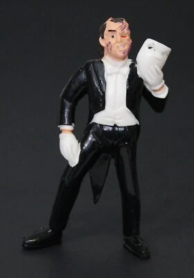 1992 PHANTOM OF THE OPERA-LIKE 4" PVC Figure Yolanda MONSTERS Spanish Vintage - Image 1 of 4