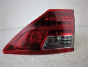 Lexus Is 250c 2009-2015 Rear/tail Light On Tailgate (drivers Side) - Picture 1 of 5