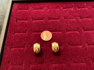Vintage Monet Earrings Small Wide Hoop Gold Diamond Cut Huggies Clip On - Picture 1 of 2