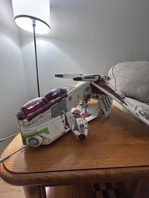 LEGO Star Wars UCS Republic Gunship Usado Con Caja Y Manuales, 99.5% Foto 1 de 4